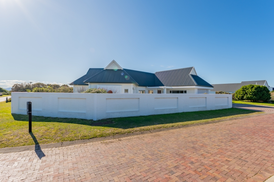 4 Bedroom Property for Sale in St Francis Links Eastern Cape